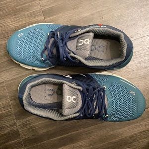 On Cloud tennis shoes